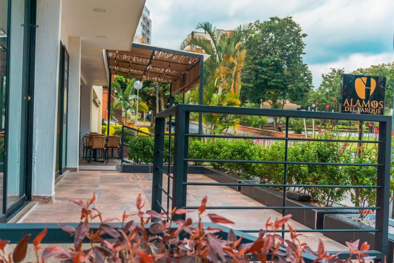 Hotel Alamos Del Parque Pereira Exterior photo